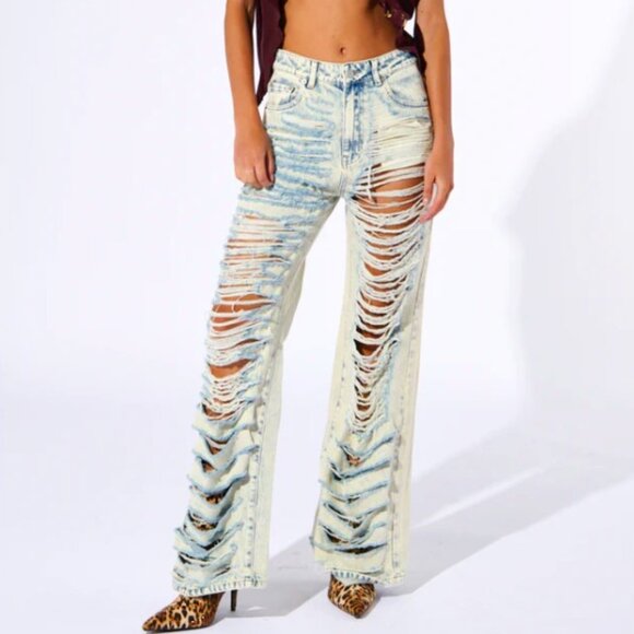 Callie Lives Denim - Callie Lives Shredded & Distressed AKIRA Over It High Rise Light Wash Jeans XL